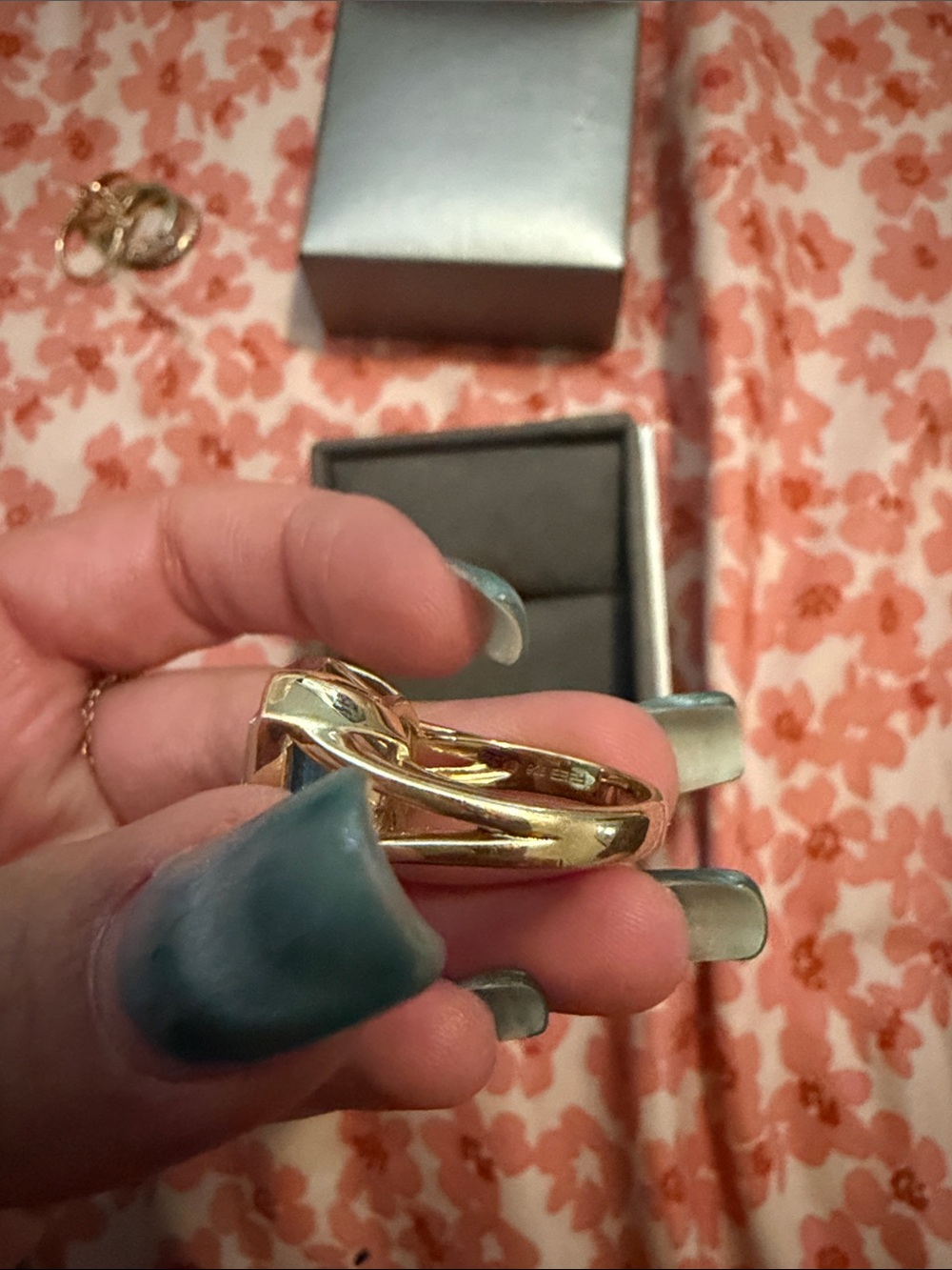 Effy Gold Ring with Blue Emerald-Cut Gemstone - Picture 3 of 3